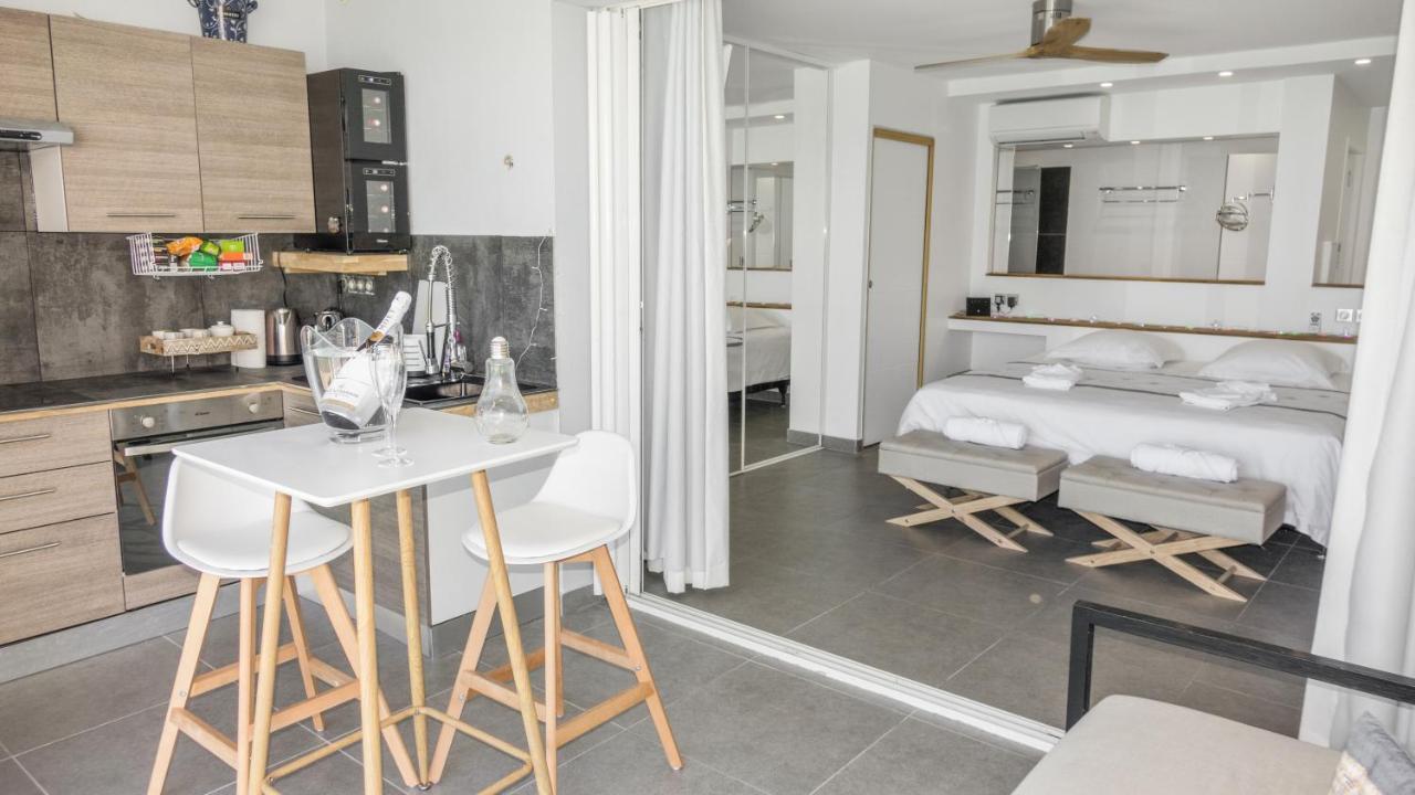 Official Page "Residence Bleu Marine" - Sea View Apartments & Studios - Saint-Martin French Side Гранд-Кейс Екстер'єр фото